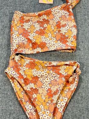 Skatie Floral One-Shoulder One-Piece Swimsuit in Orange, Yellow, White